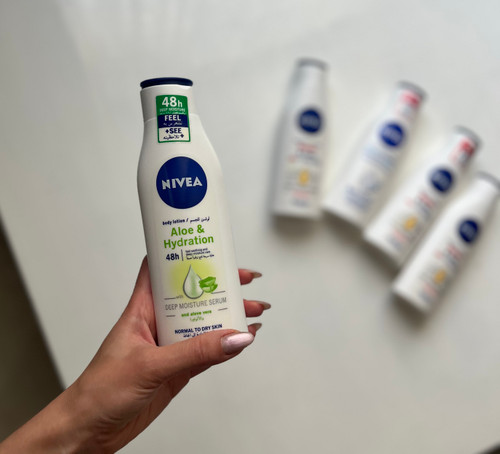 لوسیون بدن نیوآ Aloe & Hydration با آلوئهوامدل سبز نیوآ
